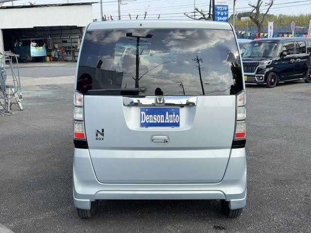 Ｎ－ＢＯＸ Ｇ・Ｌパッケージ　スマートキー　プッシュスタート　電動格納ミラー　ナビ　ワンセグＴＶ　ＣＤ・ＤＶＤ／ＦＭ・ＡＭラジオ　バックカメラ　ＥＴＣ　両側スライドドア（左側電動）（9枚目）