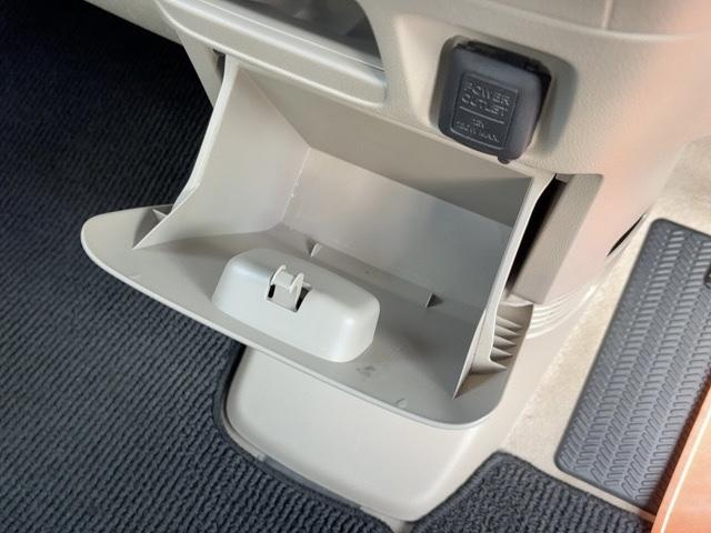 Ｎ－ＢＯＸ Ｇ・Ｌパッケージ　スマートキー　プッシュスタート　電動格納ミラー　ナビ　ワンセグＴＶ　ＣＤ・ＤＶＤ／ＦＭ・ＡＭラジオ　バックカメラ　ＥＴＣ　両側スライドドア（左側電動）（27枚目）