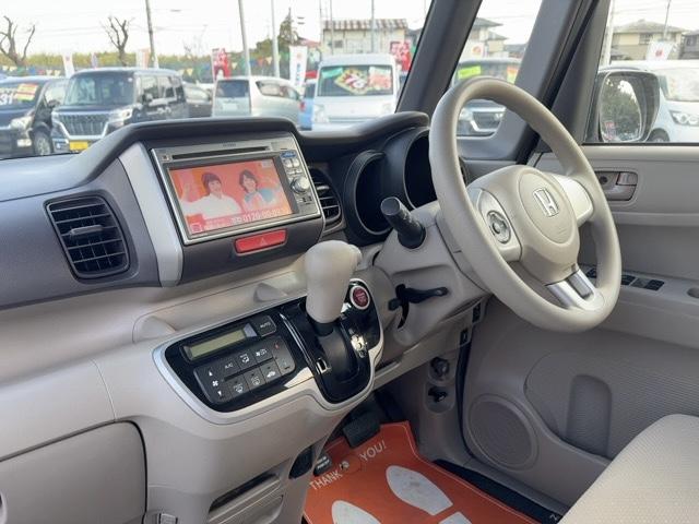 Ｎ－ＢＯＸ Ｇ・Ｌパッケージ　スマートキー　プッシュスタート　電動格納ミラー　ナビ　ワンセグＴＶ　ＣＤ・ＤＶＤ／ＦＭ・ＡＭラジオ　バックカメラ　ＥＴＣ　両側スライドドア（左側電動）（51枚目）