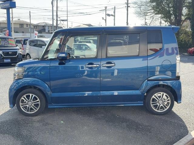 Ｎ－ＢＯＸ＋カスタム Ｇ・Ｌパッケージ　プッシュスタート　スマートキー　電動格納ミラー　ドアバイザー　純正アルミ　両側電動スライドドア　社外ナビ　フルセグＴＶ　バックカメラ　ＥＴＣ（7枚目）