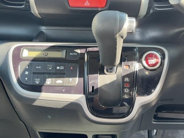 Ｎ－ＢＯＸ＋カスタム Ｇ・Ｌパッケージ　プッシュスタート　スマートキー　電動格納ミラー　ドアバイザー　純正アルミ　両側電動スライドドア　社外ナビ　フルセグＴＶ　バックカメラ　ＥＴＣ（22枚目）