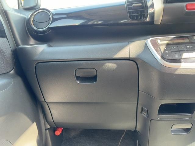 Ｎ－ＢＯＸ＋カスタム Ｇ・Ｌパッケージ　プッシュスタート　スマートキー　電動格納ミラー　ドアバイザー　純正アルミ　両側電動スライドドア　社外ナビ　フルセグＴＶ　バックカメラ　ＥＴＣ（23枚目）