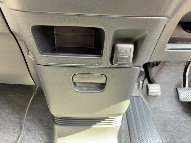 Ｎ－ＢＯＸ＋カスタム Ｇ・Ｌパッケージ　プッシュスタート　スマートキー　電動格納ミラー　ドアバイザー　純正アルミ　両側電動スライドドア　社外ナビ　フルセグＴＶ　バックカメラ　ＥＴＣ（26枚目）