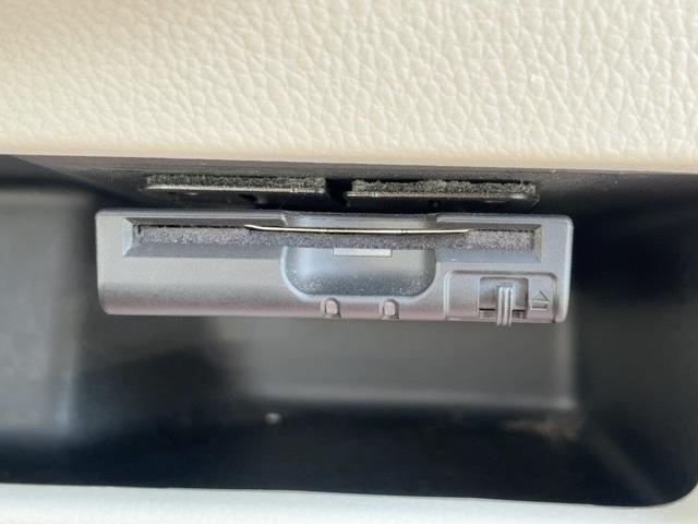 デイズルークス Ｘ　スマートキー　プッシュスタート　電動格納ミラー　純正ナビ　ＴＶ　Ｂｌｕｅｔｏｏｔｈ　両側電動スライドドア（左電動）　全方位カメラ　アイドリングストップ　バックカメラ　前後ドライブレコーダー　Ｒファン（23枚目）