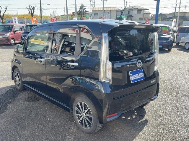 ムーヴ カスタム　Ｘリミテッド　ＳＡＩＩＩ　スマートキー　プッシュスタート　純正ナビ　フルセグＴＶ　Ｂｌｕｅｔｏｏｔｈ　全方位カメラ　電動格納ミラー　ドライブレコーダー　純正アルミ　スマートアシスト　ＬＥＤヘッドライト　フォグランプ（8枚目）