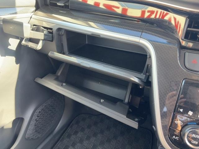 ムーヴ カスタム　Ｘリミテッド　ＳＡＩＩＩ　スマートキー　プッシュスタート　純正ナビ　フルセグＴＶ　Ｂｌｕｅｔｏｏｔｈ　全方位カメラ　電動格納ミラー　ドライブレコーダー　純正アルミ　スマートアシスト　ＬＥＤヘッドライト　フォグランプ（25枚目）