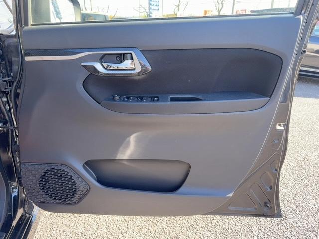 ムーヴ カスタム　Ｘリミテッド　ＳＡＩＩＩ　スマートキー　プッシュスタート　純正ナビ　フルセグＴＶ　Ｂｌｕｅｔｏｏｔｈ　全方位カメラ　電動格納ミラー　ドライブレコーダー　純正アルミ　スマートアシスト　ＬＥＤヘッドライト　フォグランプ（32枚目）