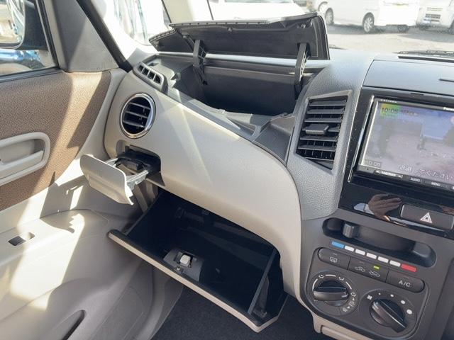 ルークス Ｅ　スマートキー　プッシュスタート　ドアバイザー　純正アルミ　電動格納ミラー　社外ナビ　ワンセグＴＶ　ＣＤ／ＦＭ・ＡＭラジオ　ＥＴＣ　両側スライドドア（24枚目）