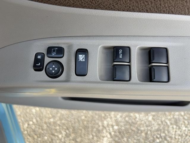 ルークス Ｅ　スマートキー　プッシュスタート　ドアバイザー　純正アルミ　電動格納ミラー　社外ナビ　ワンセグＴＶ　ＣＤ／ＦＭ・ＡＭラジオ　ＥＴＣ　両側スライドドア（29枚目）