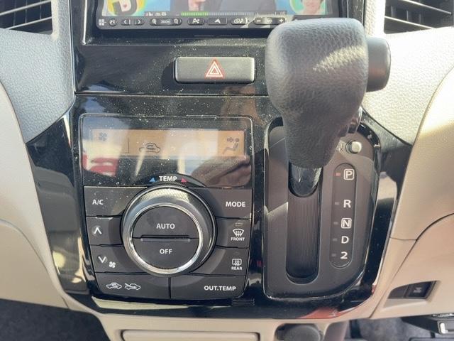 パレット Ｔ　スマートキー　プッシュスタート　ドアバイザー　電動格納ミラー　社外ナビ　ワンセグＴＶ　ＣＤ／ＦＭ・ＡＭラジオ　ＥＴＣ　純正アルミ　両側電動スライドドア　フォグランプ　ＨＩＤヘッドライト（20枚目）