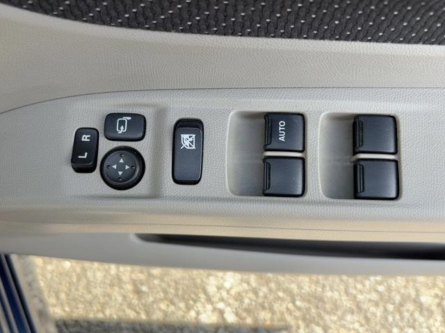 パレット Ｔ　スマートキー　プッシュスタート　ドアバイザー　電動格納ミラー　社外ナビ　ワンセグＴＶ　ＣＤ／ＦＭ・ＡＭラジオ　ＥＴＣ　純正アルミ　両側電動スライドドア　フォグランプ　ＨＩＤヘッドライト（29枚目）