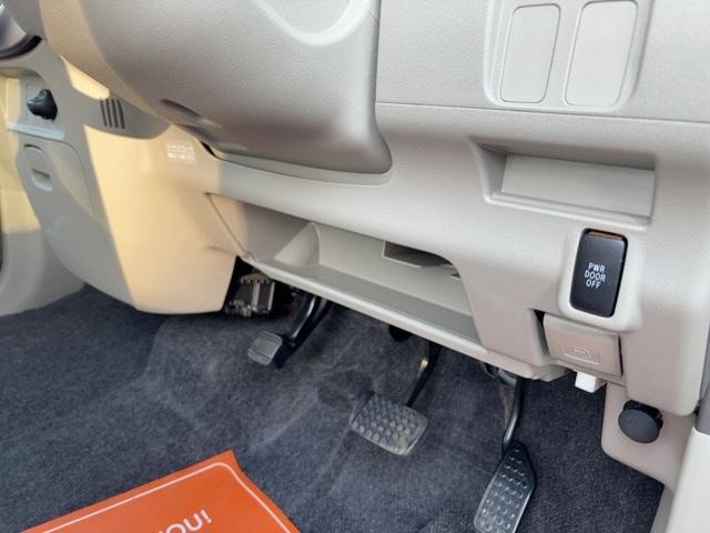 タント Xリミテッド キーレス 電動格納ミラー 左側電動スライドドア 社外ナビ ワンセグTV CD・DVD/FM・AMラジオ(30枚目)