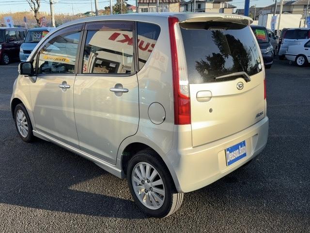 ムーヴ Ｘ　ＶＳ　キーレス　電動格納ウインカー付ドアミラー　ドアバイザー　社外ナビ　ＴＶ　ＣＤ・ＤＶＤ／ＦＭ・ＡＭラジオ　フォグランプ　純正アルミ（8枚目）