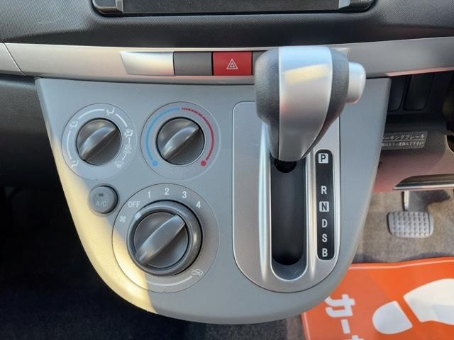 ムーヴ Ｘ　ＶＳ　キーレス　電動格納ウインカー付ドアミラー　ドアバイザー　社外ナビ　ＴＶ　ＣＤ・ＤＶＤ／ＦＭ・ＡＭラジオ　フォグランプ　純正アルミ（20枚目）