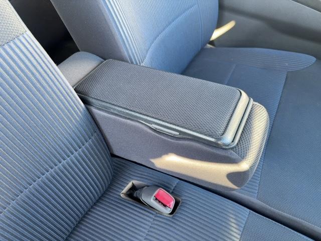 ムーヴ Ｘ　ＶＳ　キーレス　電動格納ウインカー付ドアミラー　ドアバイザー　社外ナビ　ＴＶ　ＣＤ・ＤＶＤ／ＦＭ・ＡＭラジオ　フォグランプ　純正アルミ（32枚目）