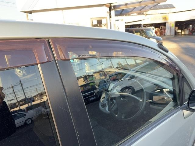 ムーヴ Ｘ　ＶＳ　キーレス　電動格納ウインカー付ドアミラー　ドアバイザー　社外ナビ　ＴＶ　ＣＤ・ＤＶＤ／ＦＭ・ＡＭラジオ　フォグランプ　純正アルミ（52枚目）