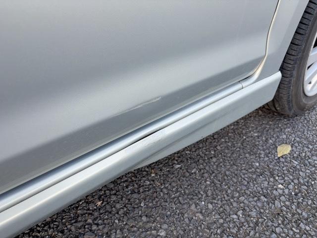 ムーヴ Ｘ　ＶＳ　キーレス　電動格納ウインカー付ドアミラー　ドアバイザー　社外ナビ　ＴＶ　ＣＤ・ＤＶＤ／ＦＭ・ＡＭラジオ　フォグランプ　純正アルミ（54枚目）