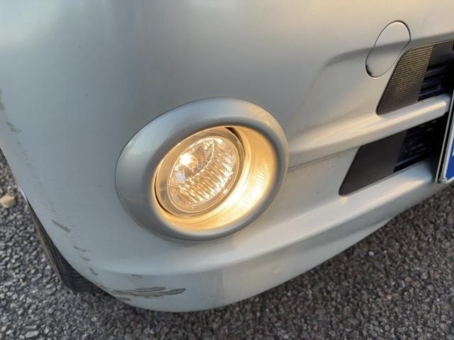 ムーヴ Ｘ　ＶＳ　キーレス　電動格納ウインカー付ドアミラー　ドアバイザー　社外ナビ　ＴＶ　ＣＤ・ＤＶＤ／ＦＭ・ＡＭラジオ　フォグランプ　純正アルミ（57枚目）