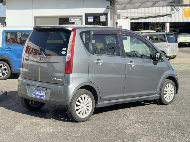 ムーヴ Ｘ　ＶＳ　ＩＩＩ　キーレス　ドアバイザー　純正アルミ　電動格納ウインカー付ミラー　純正ナビ　ＣＤ・ＳＤ／ＦＭ／ＡＭラジオ　ワンセグＴＶ　ＥＴＣ　スペアタイヤ（10枚目）