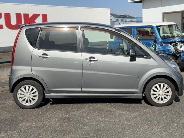 ムーヴ Ｘ　ＶＳ　ＩＩＩ　キーレス　ドアバイザー　純正アルミ　電動格納ウインカー付ミラー　純正ナビ　ＣＤ・ＳＤ／ＦＭ／ＡＭラジオ　ワンセグＴＶ　ＥＴＣ　スペアタイヤ（11枚目）