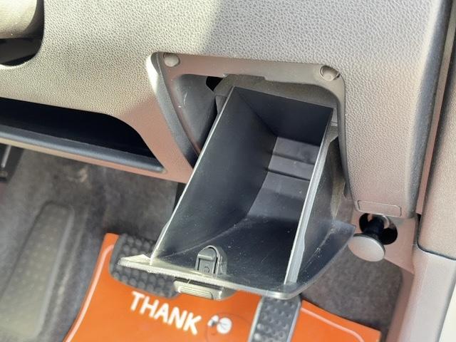 ムーヴ Ｘ　ＶＳ　ＩＩＩ　キーレス　ドアバイザー　純正アルミ　電動格納ウインカー付ミラー　純正ナビ　ＣＤ・ＳＤ／ＦＭ／ＡＭラジオ　ワンセグＴＶ　ＥＴＣ　スペアタイヤ（28枚目）