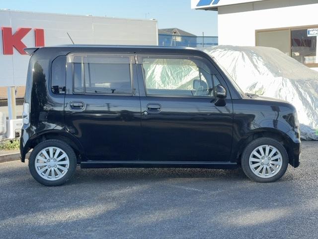 ムーヴコンテ カスタム　Ｘ　純正アルミ　ドアバイザー　電動格納ウインカー付ミラー　フォグランプ　キーレス　社外ＣＤ．ラジオ　スペアタイヤ（11枚目）