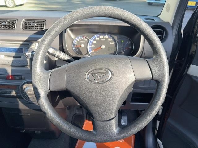 ムーヴコンテ カスタム　Ｘ　純正アルミ　ドアバイザー　電動格納ウインカー付ミラー　フォグランプ　キーレス　社外ＣＤ．ラジオ　スペアタイヤ（14枚目）