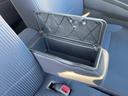 Ｘ　ＶＳ　キーレス　電動格納ウインカー付ドアミラー　ドアバイザー　社外ナビ　ＴＶ　ＣＤ・ＤＶＤ／ＦＭ・ＡＭラジオ　フォグランプ　純正アルミ（33枚目）