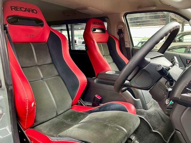 ハイエースバン ロングスーパーGL アーバンカーキ・ナビ・TV・Bluetooth・ETC(31枚目)