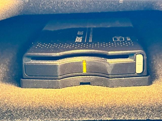 GLS GLS350d 4マチックスポーツ 正規ディーラー点検済・サンルーフ・ナビ・TV・Bluetooth・全方位バックカメラ・ETC(56枚目)
