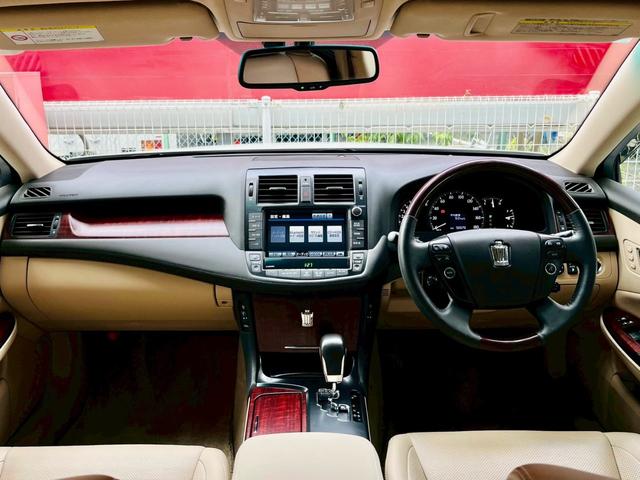 クラウン ロイヤルサルーンＧ　本革・ナビ・ＴＶ・Ｂｌｕｅｔｏｏｔｈ・バックカメラ・ＥＴＣ（46枚目）