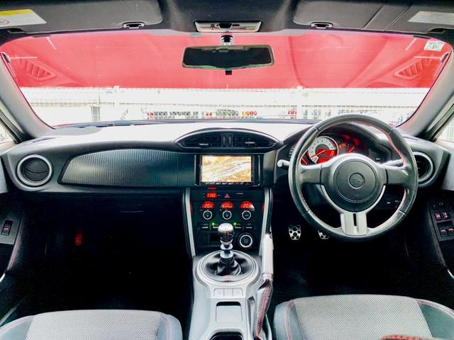 86 GT 6MT・ナビ・TV・Bluetooth・バックカメラ・ETC・スマートキー(12枚目)