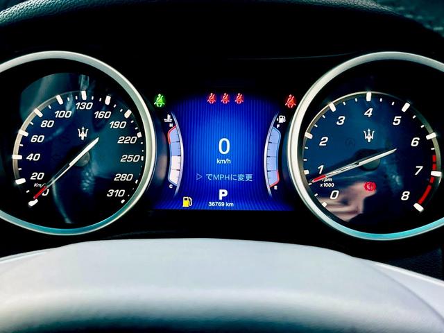 ギブリ ベースグレード　黒革シート・サンルーフ・Ｓグレード１９インチＡＷ・ナビ・Ｂｌｕｅｔｏｏｔｈ・バックカメラ・後席パワーシート・本革巻きステアリング（31枚目）