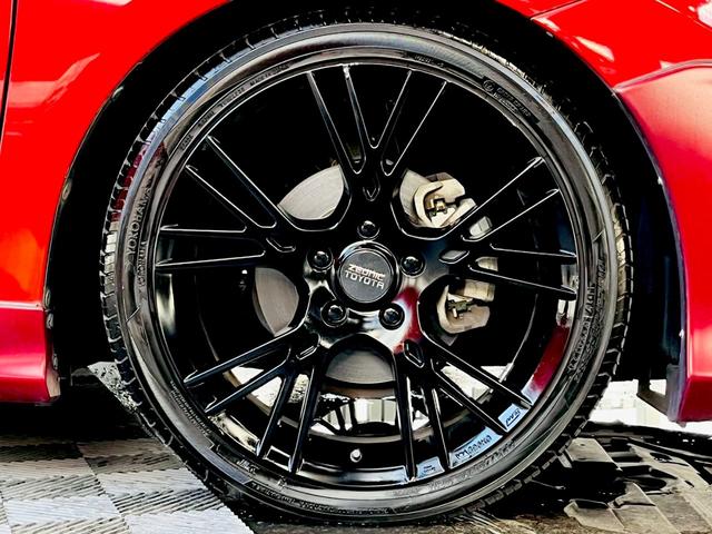 オーリス １５０Ｘ　Ｓパッケージ　シャア専用特別仕様車・ナビ・ＴＶ・Ｂｌｕｅｔｏｏｔｈ・バックカメラ・ＥＴＣ（5枚目）