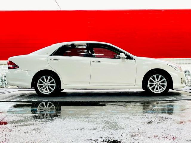 クラウン ロイヤルサルーンＧ　電動サンルーフ・ナビ・ＴＶ・Ｂｌｕｅｔｏｏｔｈ・バックカメラ・ＥＴＣ（70枚目）