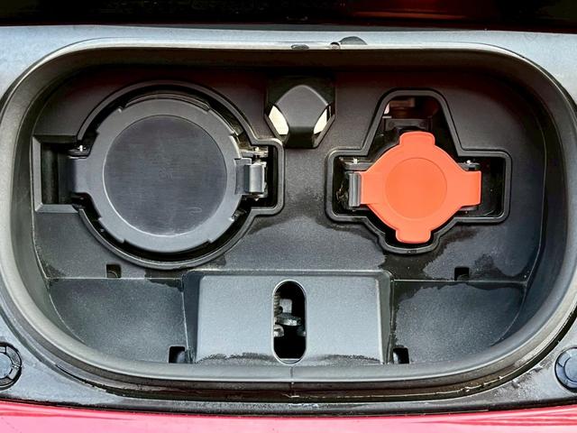 リーフ G プロパイロット・ナビ・TV・Bluetooth・全方位バックカメラ・ETC・ドライブレコーダー(43枚目)