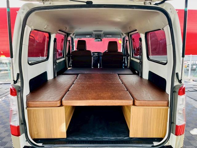 タウンエースバン ＧＬ　車中泊仕様・ブラウンシート・ナビ・ＴＶ・Ｂｌｕｅｔｏｏｔｈ・バックカメラ・ＥＴＣ・ルーフキャリア（9枚目）