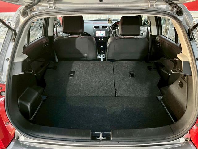 スイフトスポーツ ベースグレード 6MT・純正ナビ・TV・Bluetooth・ETC(30枚目)