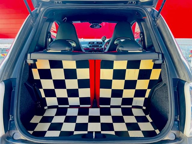 アバルト５９５ ツーリズモ　１オーナー・本革・ＥＴＣ・純正オーディオ（38枚目）