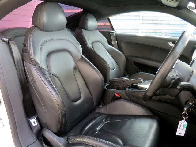 2.0TFSI 黒革・純正ナビ・バックカメラ・ETC(6枚目)