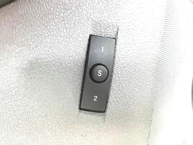5.7HEMI ディーラー車 左ハンドル ナビ TV Bluetooth バックカメラ クルーズコントロール 20インチAW(16枚目)