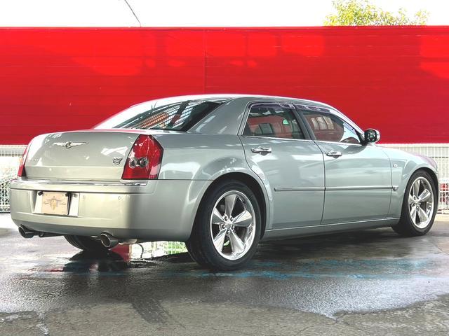 5.7HEMI ディーラー車 左ハンドル ナビ TV Bluetooth バックカメラ クルーズコントロール 20インチAW(56枚目)
