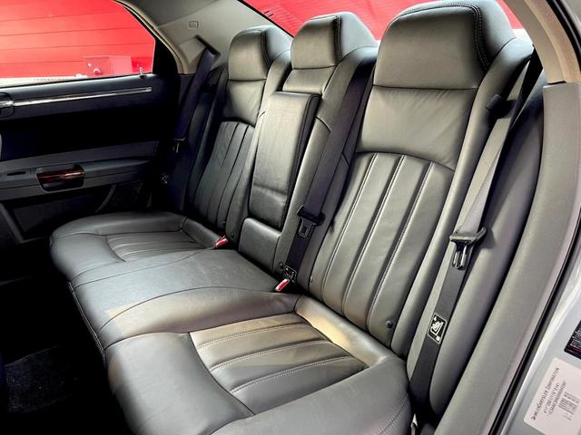 5.7HEMI ディーラー車 左ハンドル ナビ TV Bluetooth バックカメラ クルーズコントロール 20インチAW(63枚目)