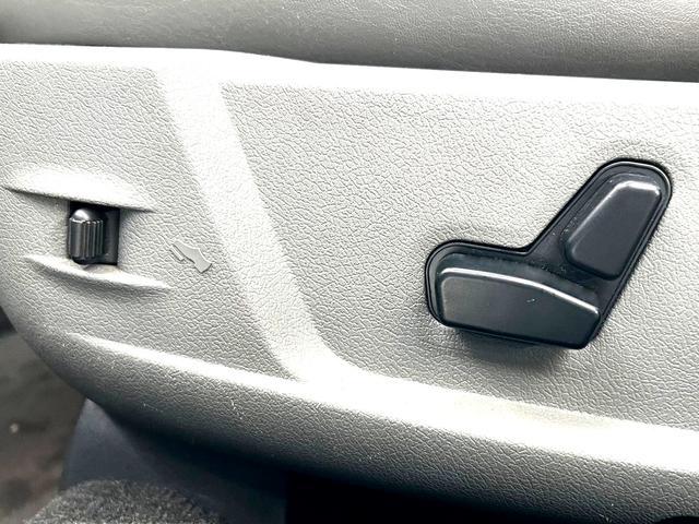5.7HEMI ディーラー車 左ハンドル ナビ TV Bluetooth バックカメラ クルーズコントロール 20インチAW(71枚目)