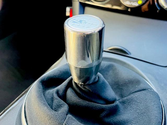 ＲＸ－８ タイプＳ　スポーツプレステージリミテッド　６ＭＴ　ＶｅｉｌＳｉｄｅフルエアロ　ＧＴウィング　ＥＴＣ　ＢＯＳＥスピーカー　ｍｏｍｏステアリング（32枚目）