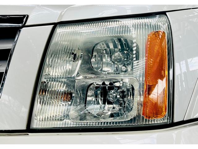 キャデラックエスカレード ベースグレード　三井物産ディーラー車　２４インチＡＷ　本革シート・サンルーフ（6枚目）