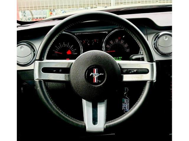 マスタング Ｖ８　ＧＴ　プレミアム　ディーラー車・黒革・ＥＴＣ（15枚目）