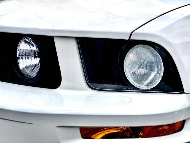 マスタング Ｖ８　ＧＴ　プレミアム　ディーラー車・黒革・ＥＴＣ（24枚目）