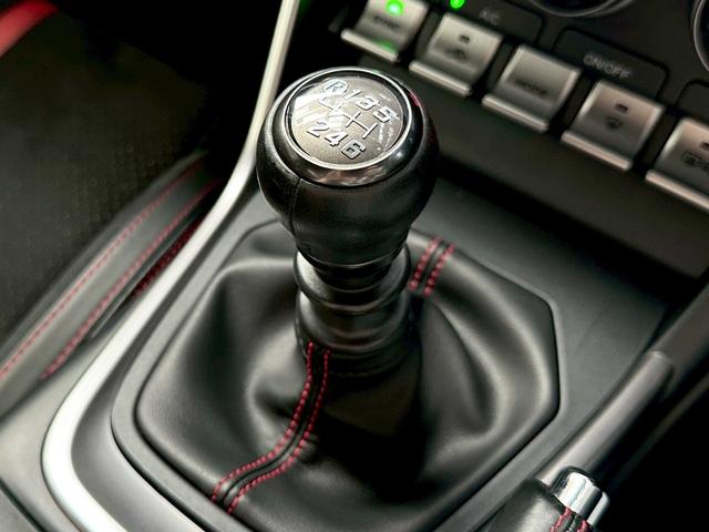 ＢＲＺ Ｓ　６ＭＴ・ＳＴＩエアロ・９インチナビ・Ｂカメ・ＥＴＣ（33枚目）