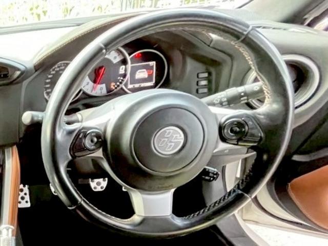 ８６ ＧＴリミテッド　６ＭＴ・ＴＲＤエアロ・社外マフラー・ナビ・Ｂｌｕｅｔｏｏｔｈ・ドライブレコーダー（15枚目）